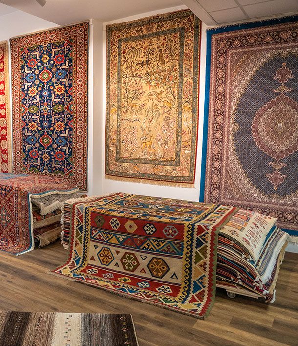 Esposizione interna Babaei Carpets Milano